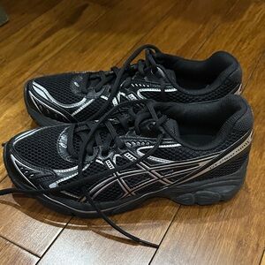 ASICS  GT2160 Black Mesh Sneakers with Silver Details